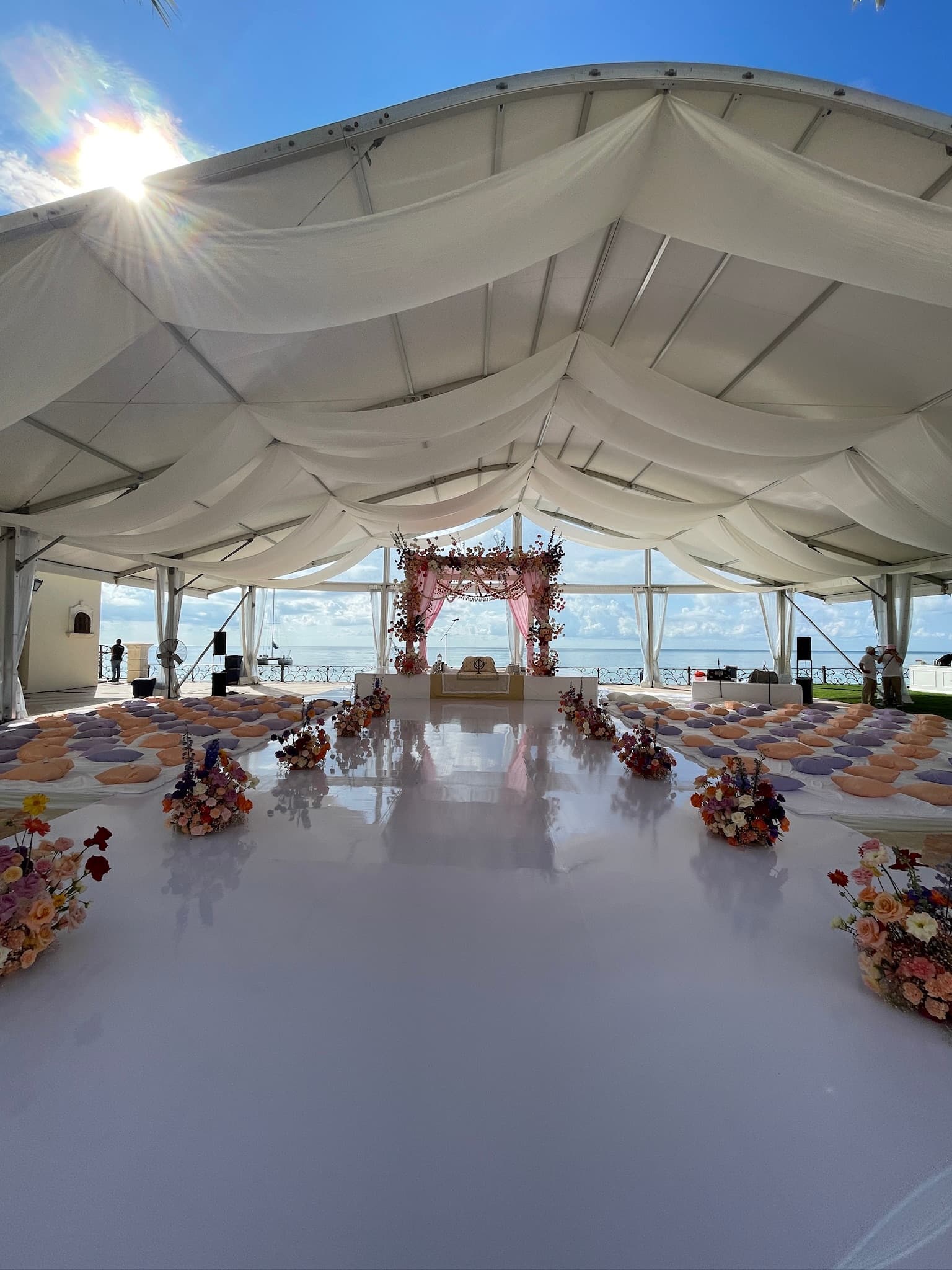 Wedding decor centerpiece by Niveta Singh
