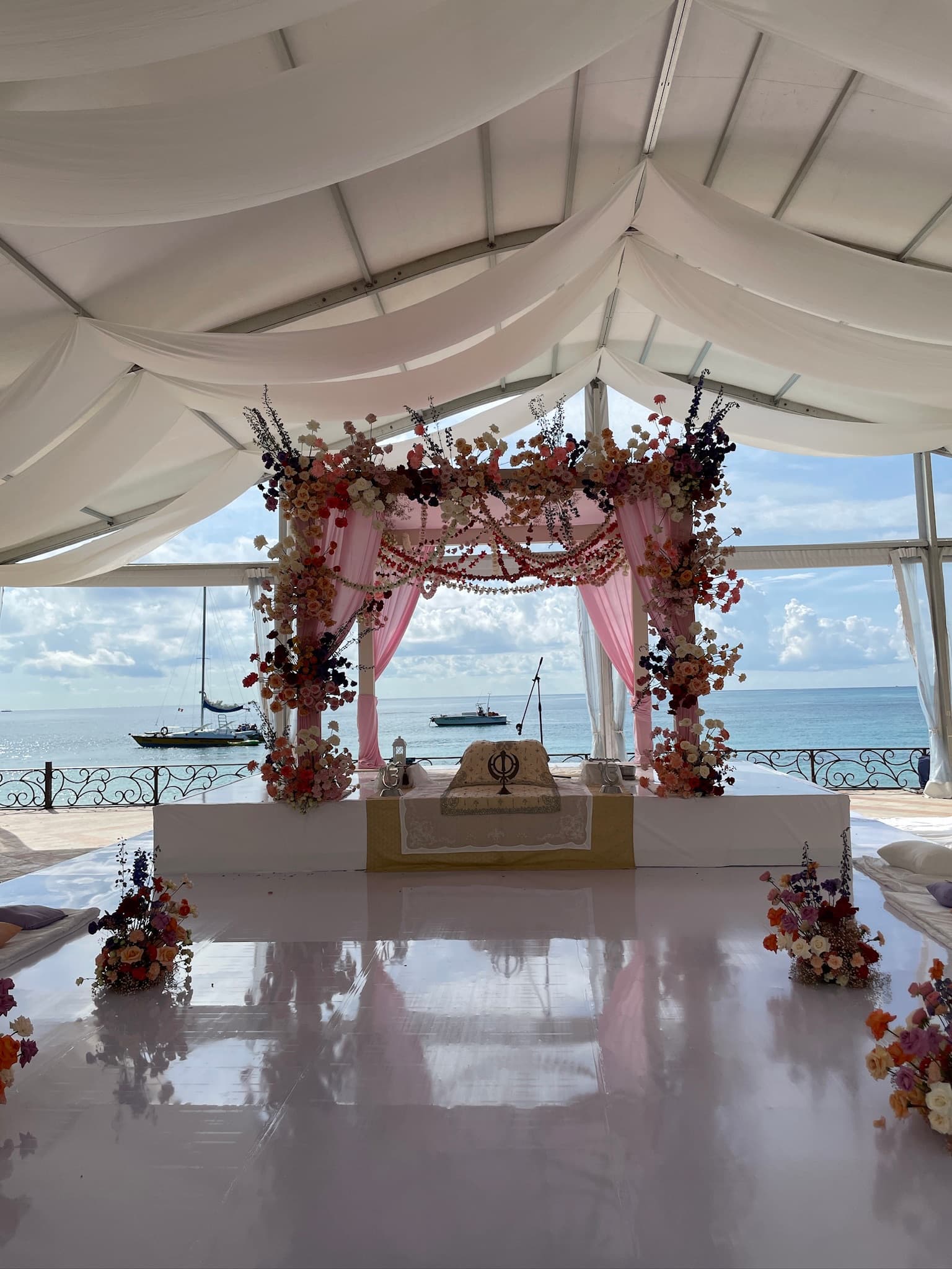 Wedding decor gallery image 4